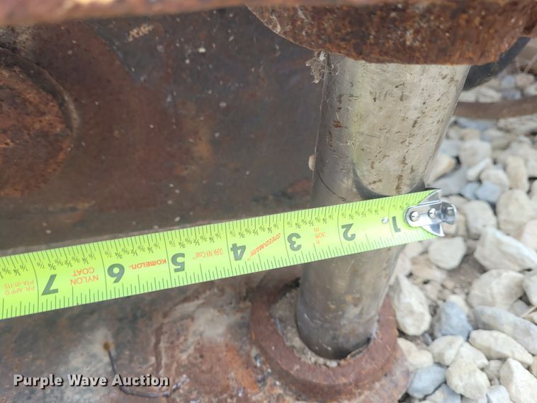 image for item FC9078 26"W clam shell bucket