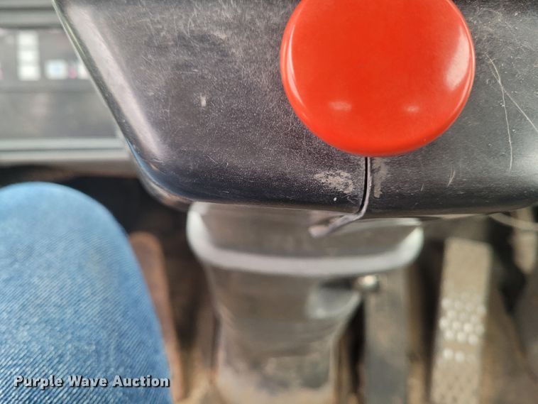 image for item FC9079 2000 Kawasaki 65Z IV  wheel loader