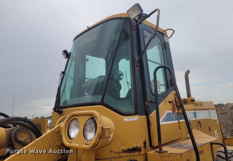 image for item FC9079 2000 Kawasaki 65Z IV  wheel loader