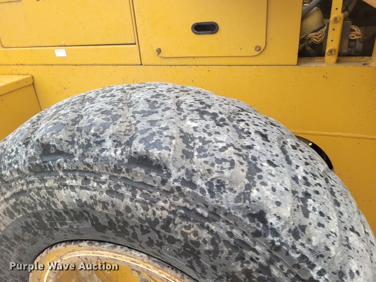 image for item FC9079 2000 Kawasaki 65Z IV  wheel loader