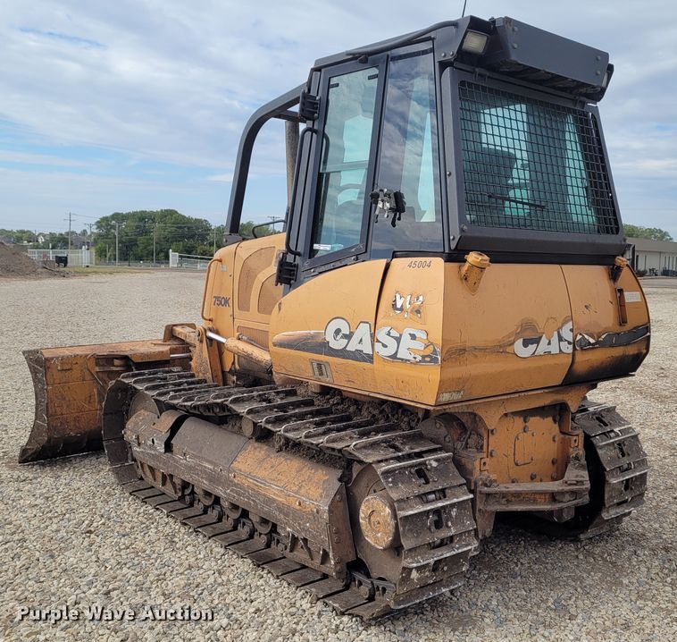 image for item FC9081 2004 Case 750K  dozer