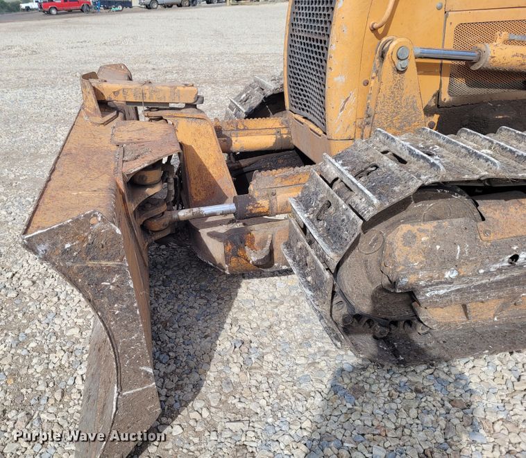 image for item FC9081 2004 Case 750K  dozer