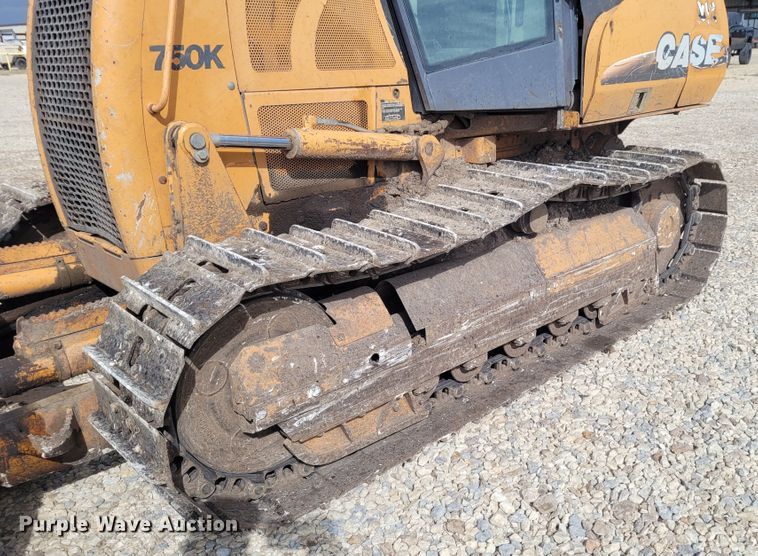 image for item FC9081 2004 Case 750K  dozer