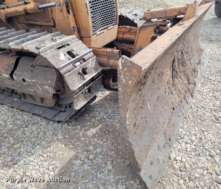 image for item FC9081 2004 Case 750K  dozer