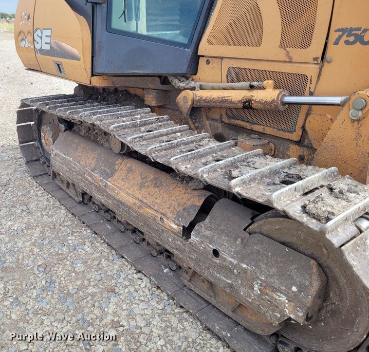 image for item FC9081 2004 Case 750K  dozer
