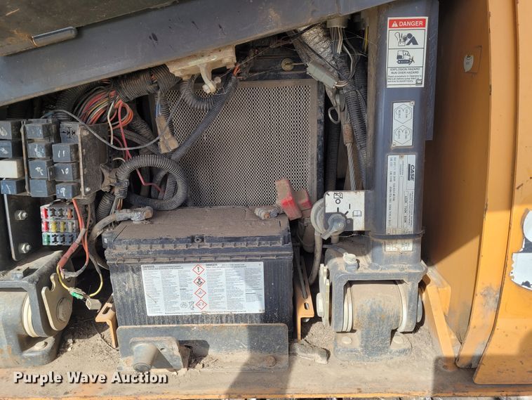 image for item FC9081 2004 Case 750K  dozer