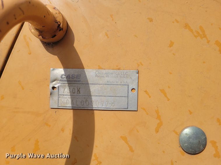 image for item FC9081 2004 Case 750K  dozer