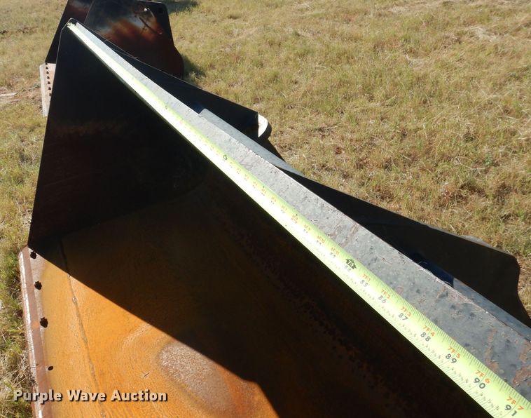 image for item HC9213 Frontier MJMJ4061  bucket