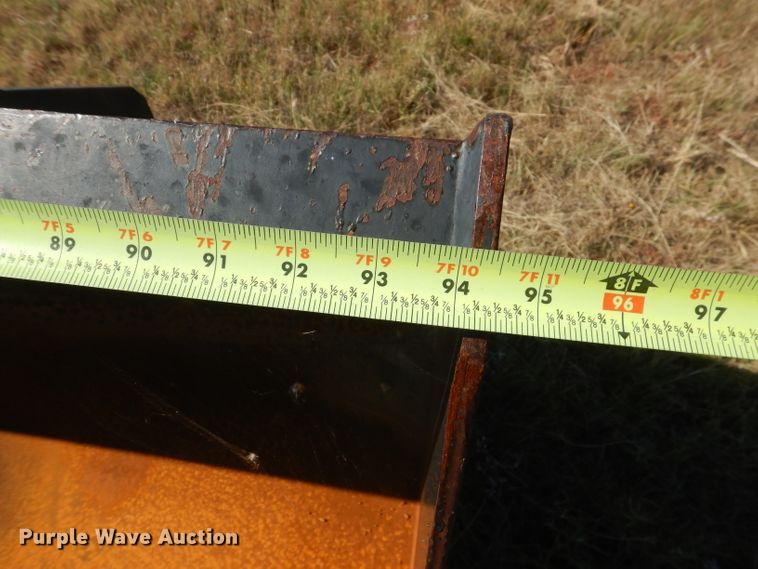 image for item HC9213 Frontier MJMJ4061  bucket