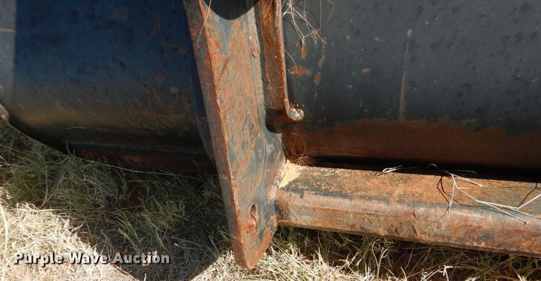 image for item HC9213 Frontier MJMJ4061  bucket