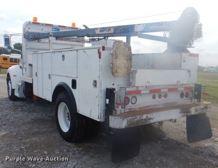 image for item HT9456 2012 Peterbilt 337  utility / service truck