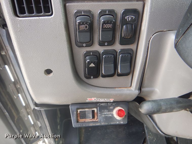 image for item HT9456 2012 Peterbilt 337  utility / service truck