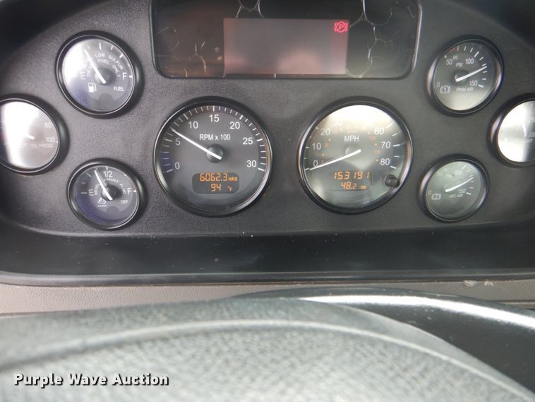 image for item HT9456 2012 Peterbilt 337  utility / service truck