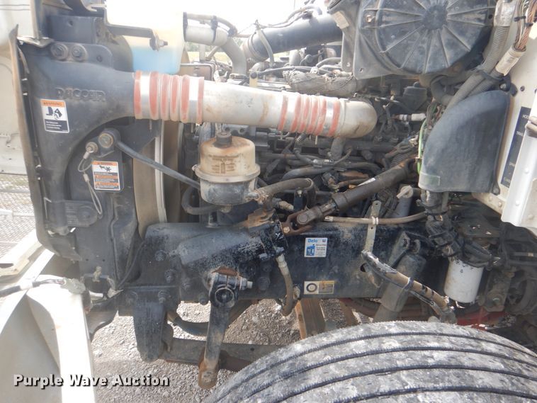 image for item HT9456 2012 Peterbilt 337  utility / service truck