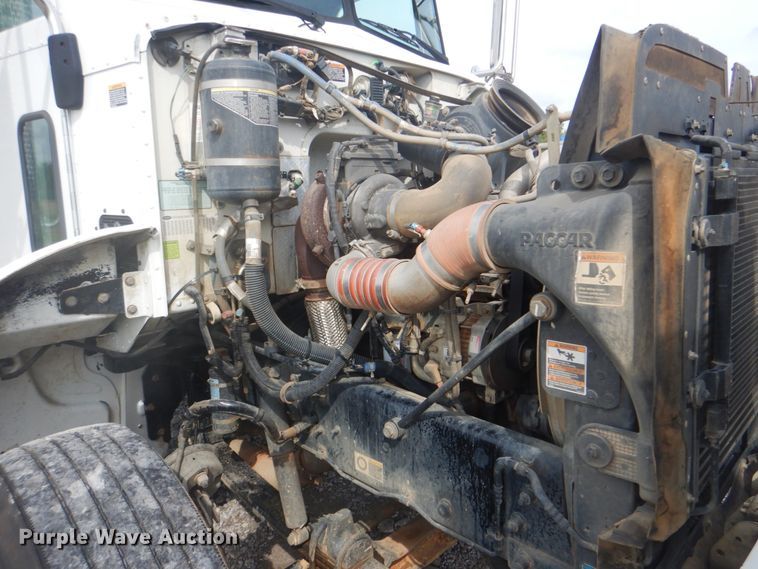 image for item HT9456 2012 Peterbilt 337  utility / service truck