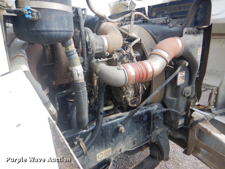 image for item HT9456 2012 Peterbilt 337  utility / service truck