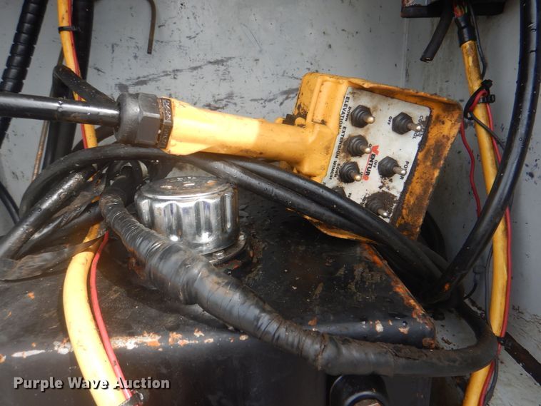 image for item HT9456 2012 Peterbilt 337  utility / service truck