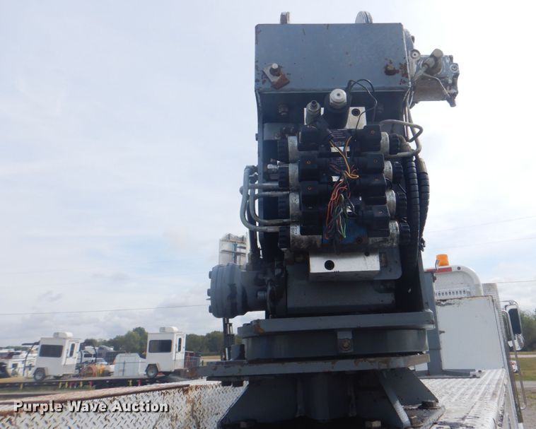 image for item HT9456 2012 Peterbilt 337  utility / service truck