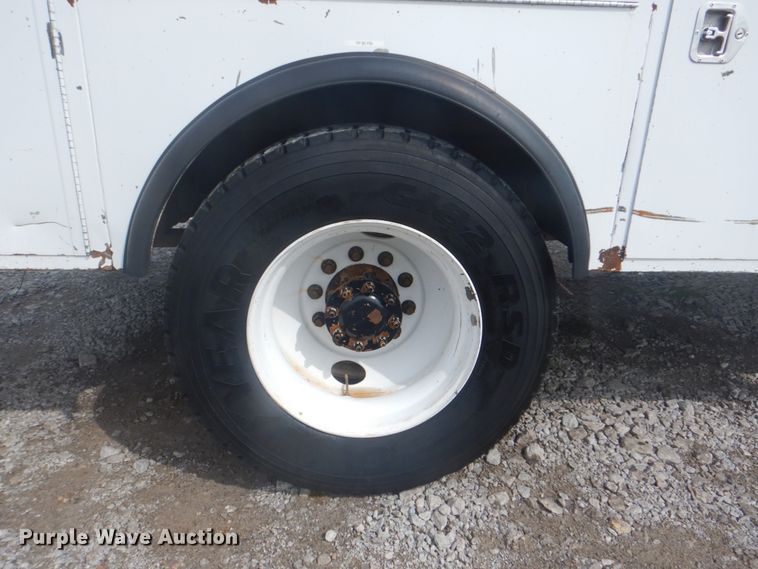 image for item HT9456 2012 Peterbilt 337  utility / service truck