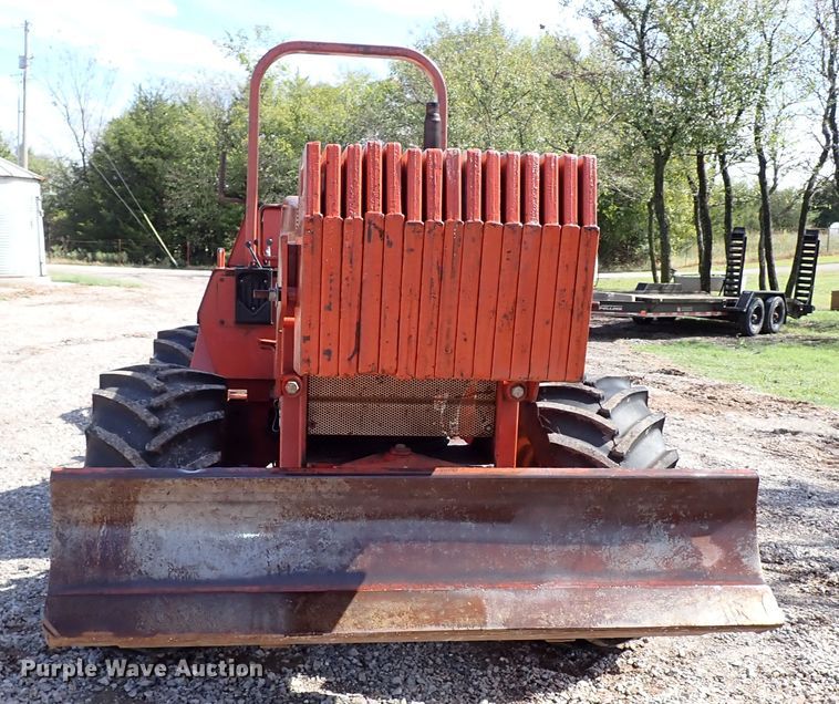 image for item IC9524 1996 Ditch Witch 7610  trencher