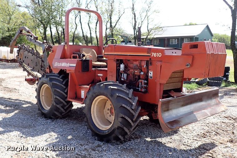 image for item IC9524 1996 Ditch Witch 7610  trencher