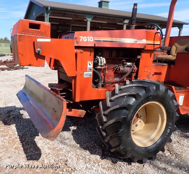 image for item IC9524 1996 Ditch Witch 7610  trencher