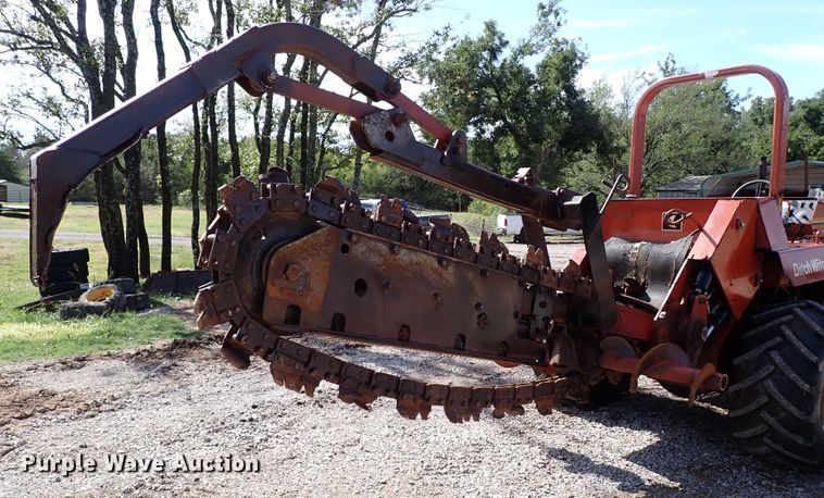 image for item IC9524 1996 Ditch Witch 7610  trencher