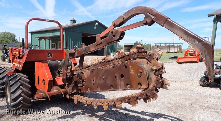 image for item IC9524 1996 Ditch Witch 7610  trencher