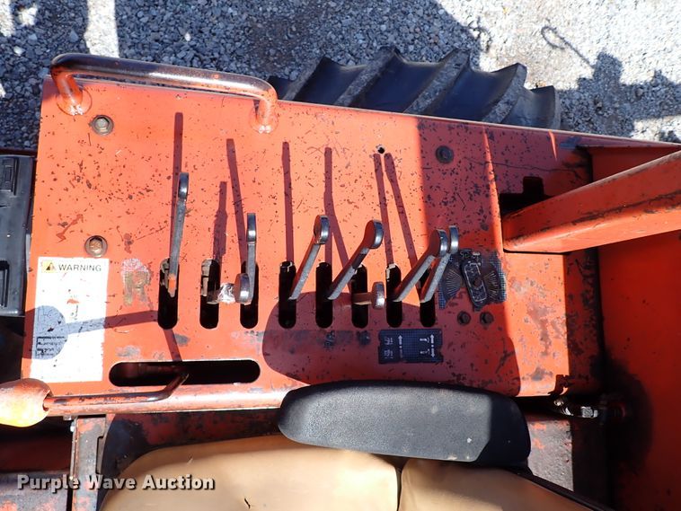 image for item IC9524 1996 Ditch Witch 7610  trencher