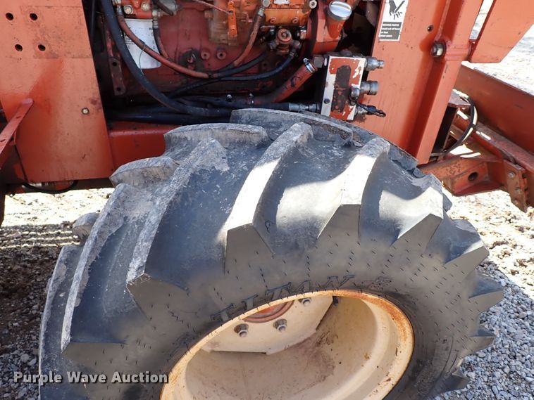 image for item IC9524 1996 Ditch Witch 7610  trencher