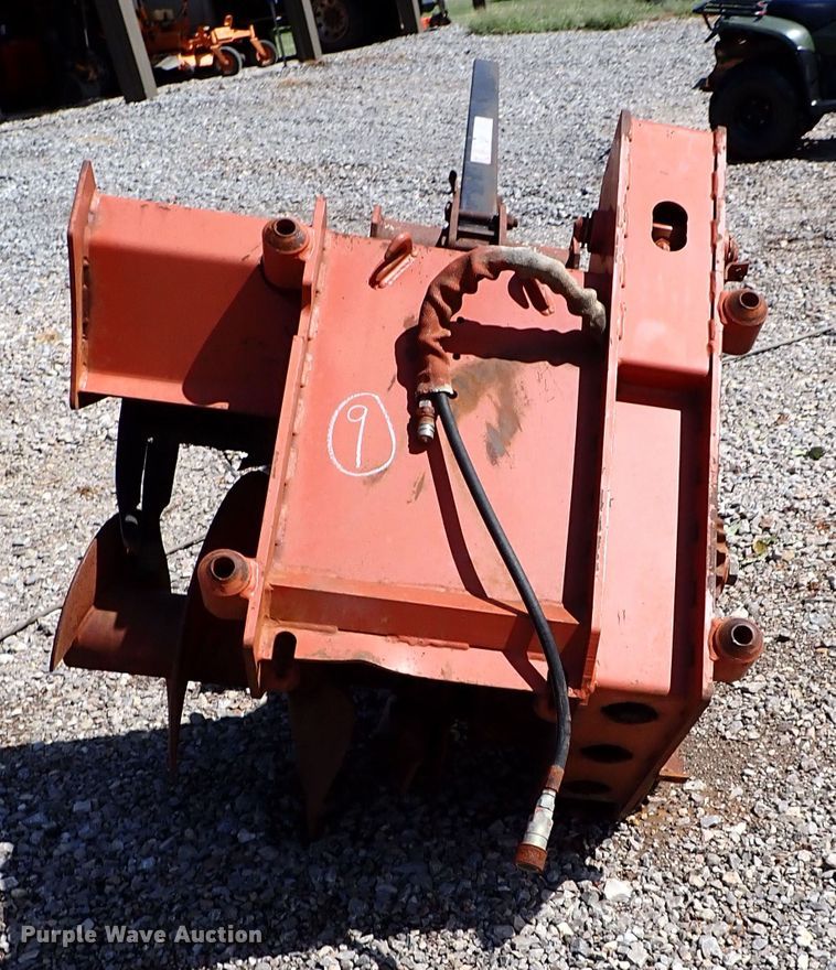 image for item IC9524 1996 Ditch Witch 7610  trencher