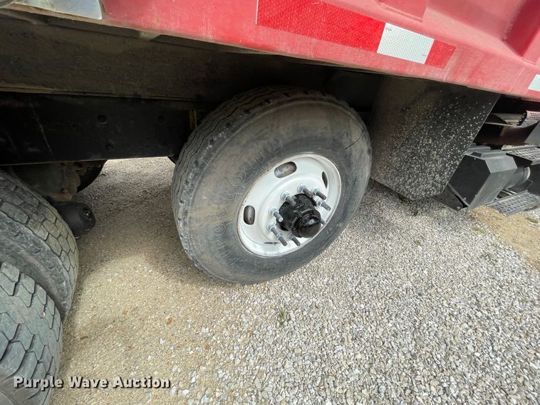 image for item IF9257 2005 International 7600  dump truck