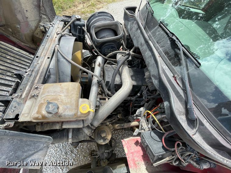 image for item IF9257 2005 International 7600  dump truck