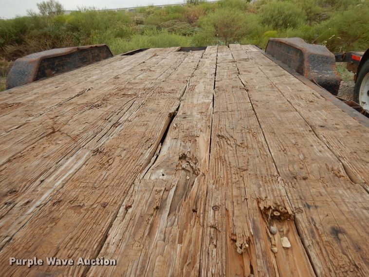 image for item IK9496 2016 Texas Pride  equipment trailer