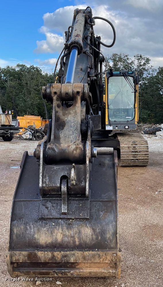 image for item IK9531 2005 Volvo EC210B LC  excavator