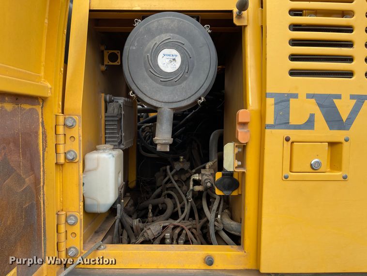 image for item IK9531 2005 Volvo EC210B LC  excavator