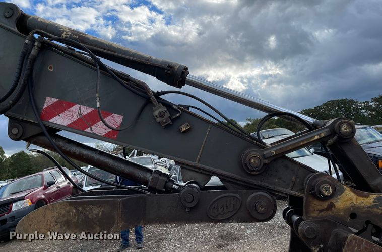 image for item IK9531 2005 Volvo EC210B LC  excavator