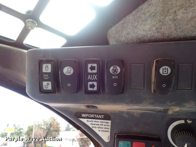 image for item IN9659 2017 John Deere 333G  tracked skid steer loader