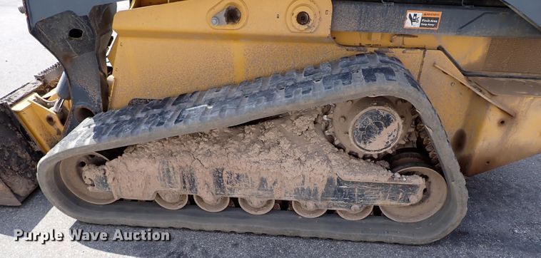 image for item IN9659 2017 John Deere 333G  tracked skid steer loader