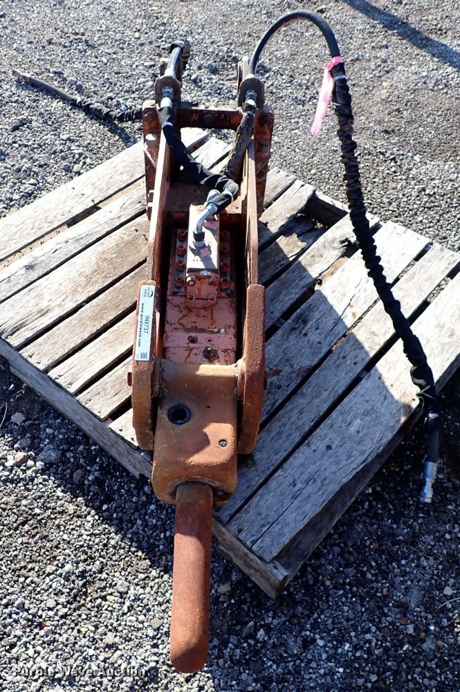 image for item IN9737 NPK E-203 breaker