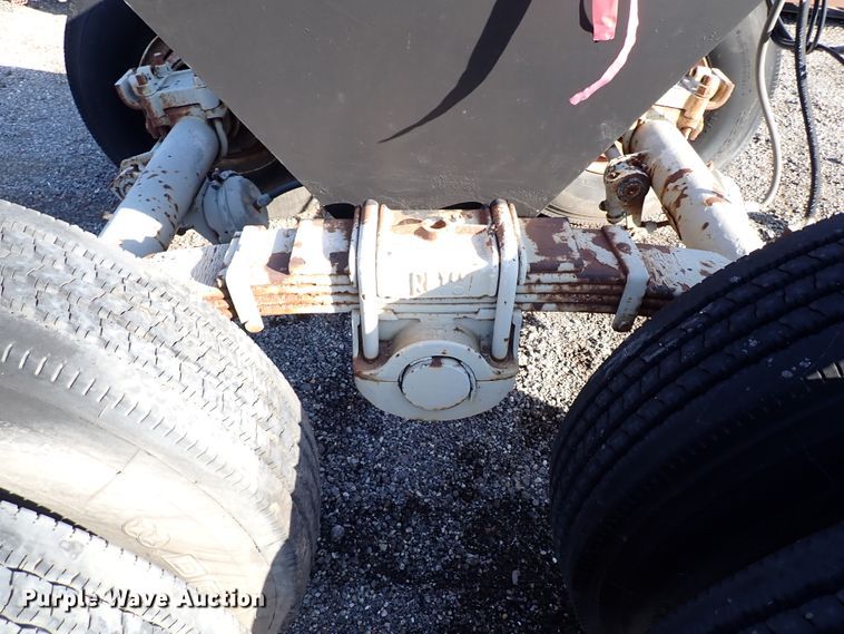 image for item IN9738 Tandem axles