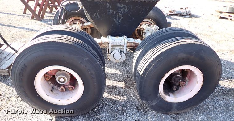 image for item IN9738 Tandem axles