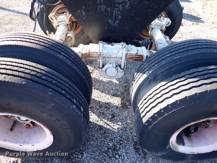 image for item IN9738 Tandem axles