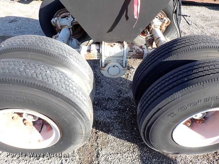 image for item IN9738 Tandem axles