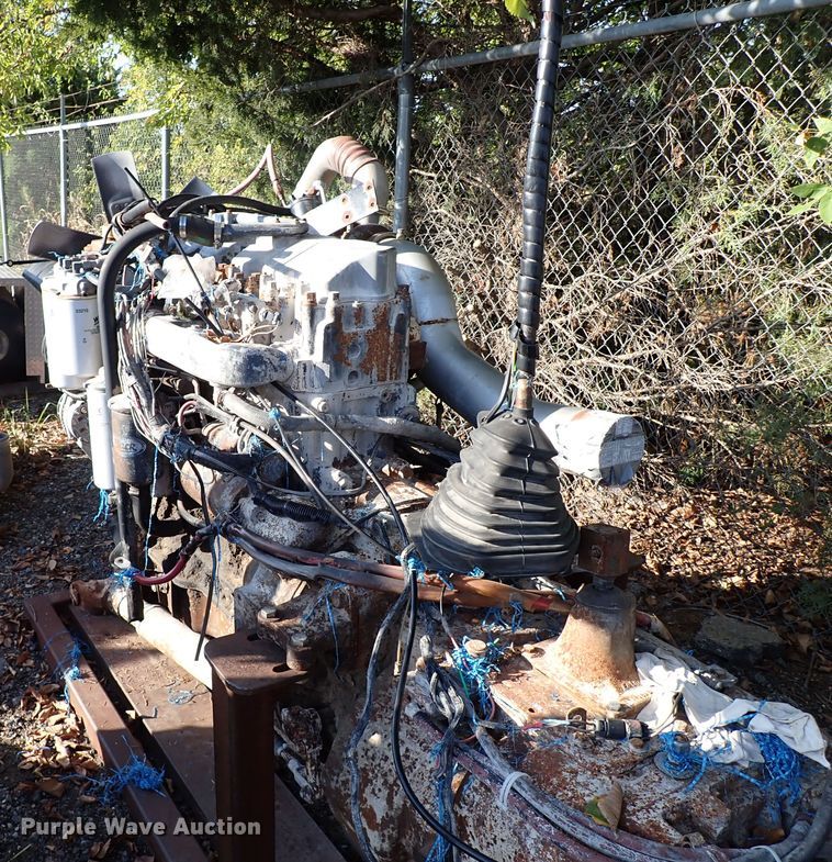 image for item IN9744 Mack E7-350  engine