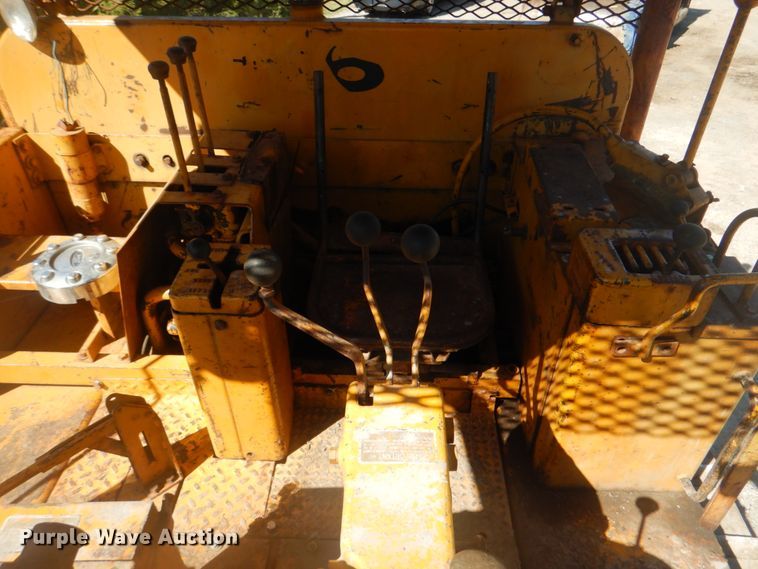 image for item IR9218 Allis-Chalmers HD16  dozer