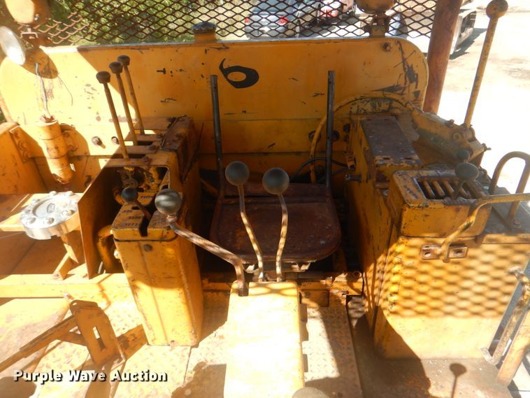 image for item IR9218 Allis-Chalmers HD16  dozer