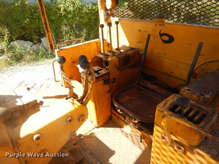 image for item IR9218 Allis-Chalmers HD16  dozer