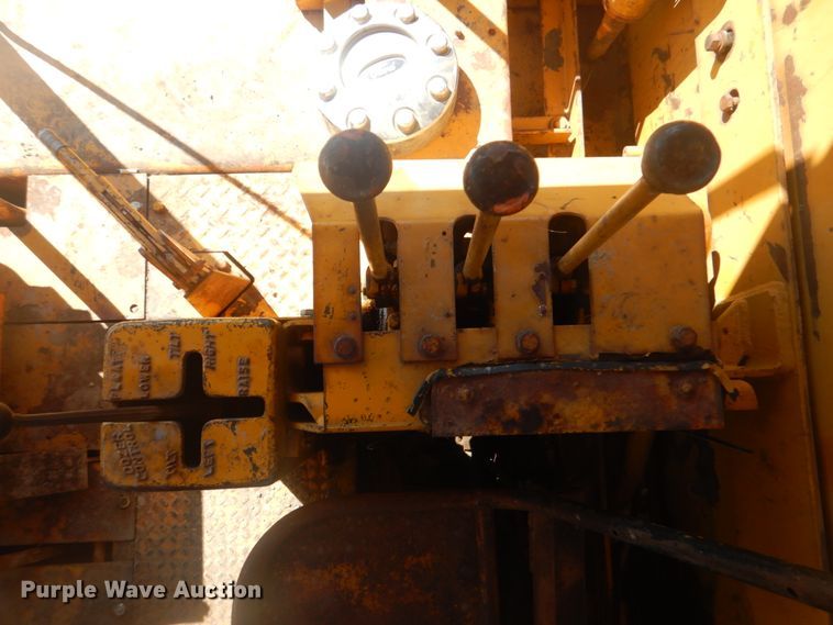 image for item IR9218 Allis-Chalmers HD16  dozer