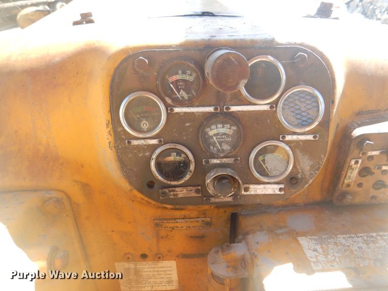 image for item IR9218 Allis-Chalmers HD16  dozer